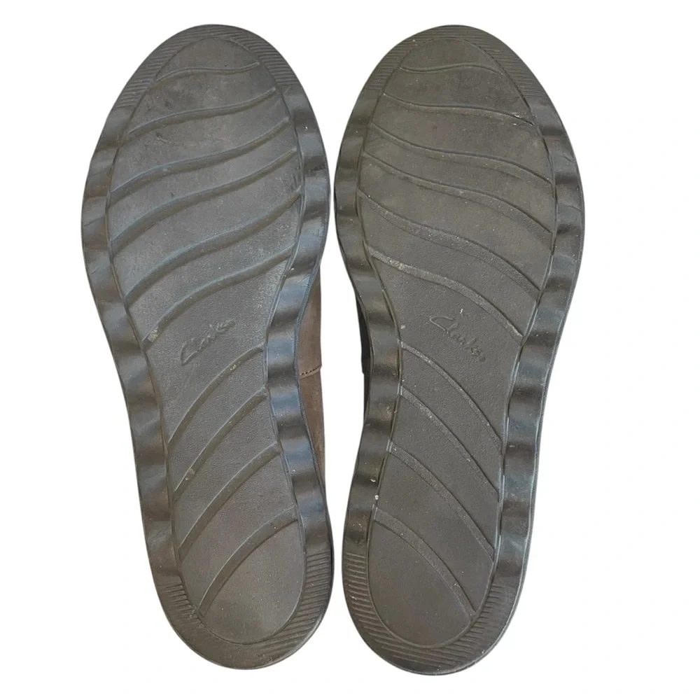 Clarks Women's Slip-On Loafer Shoes‎